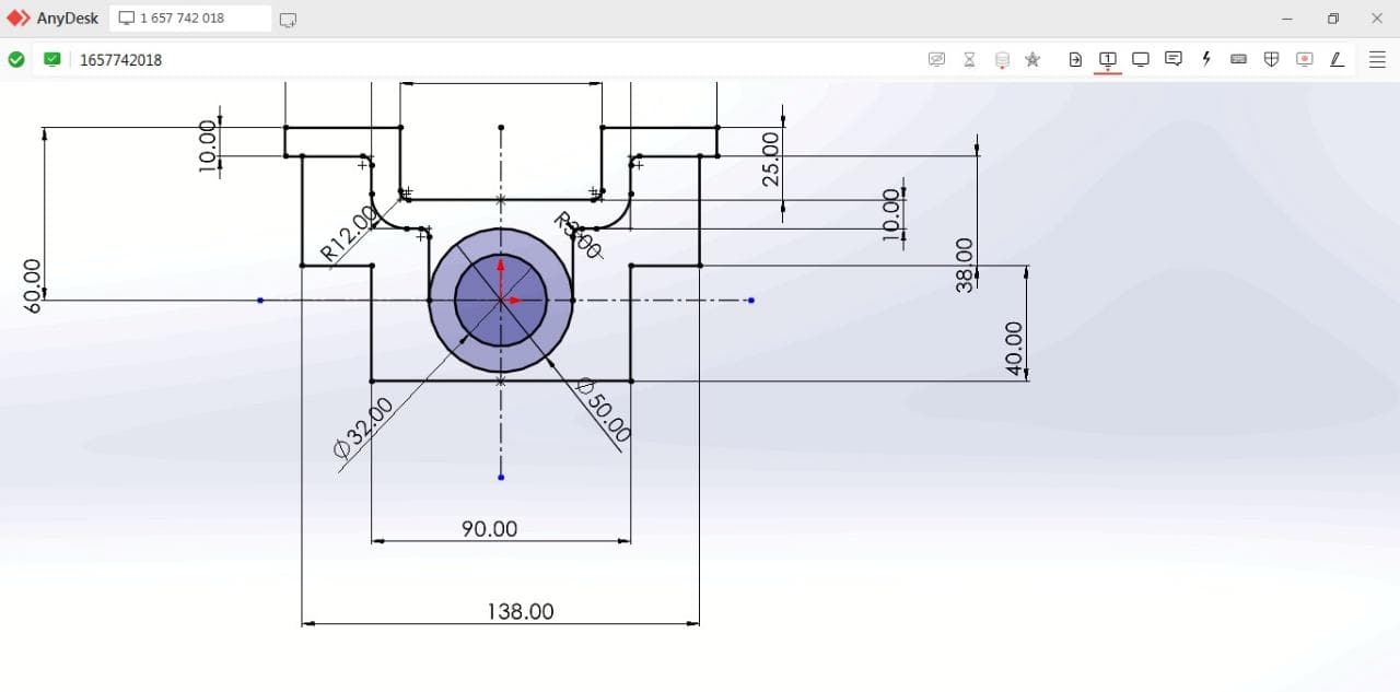Croquis técnico con cotas en SolidWorks